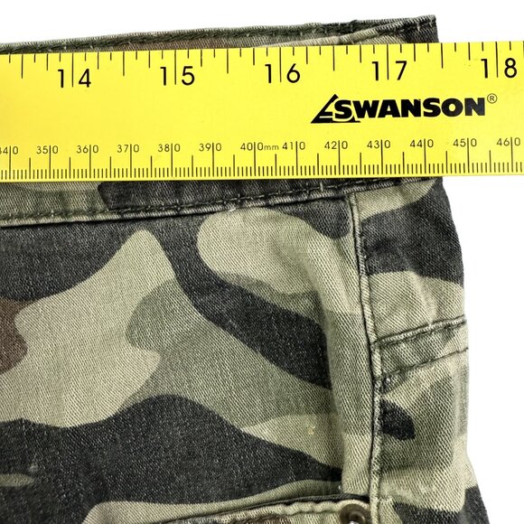 RED-OX Camo Cargo Shorts 34 – Distressed Green Woodland Utility Bottoms Grunge - Picture 9 of 14